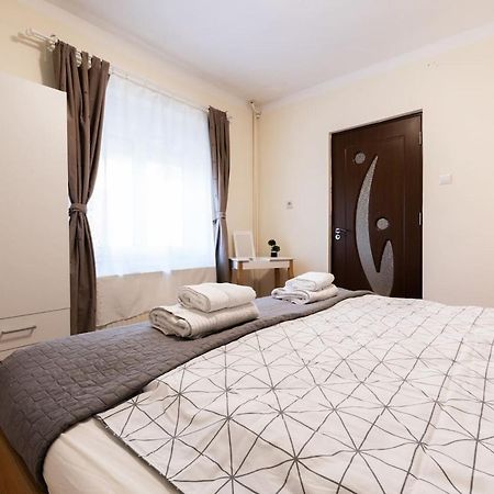 Cozy, Quiet & Family Friendly In Arad Διαμέρισμα Εξωτερικό φωτογραφία