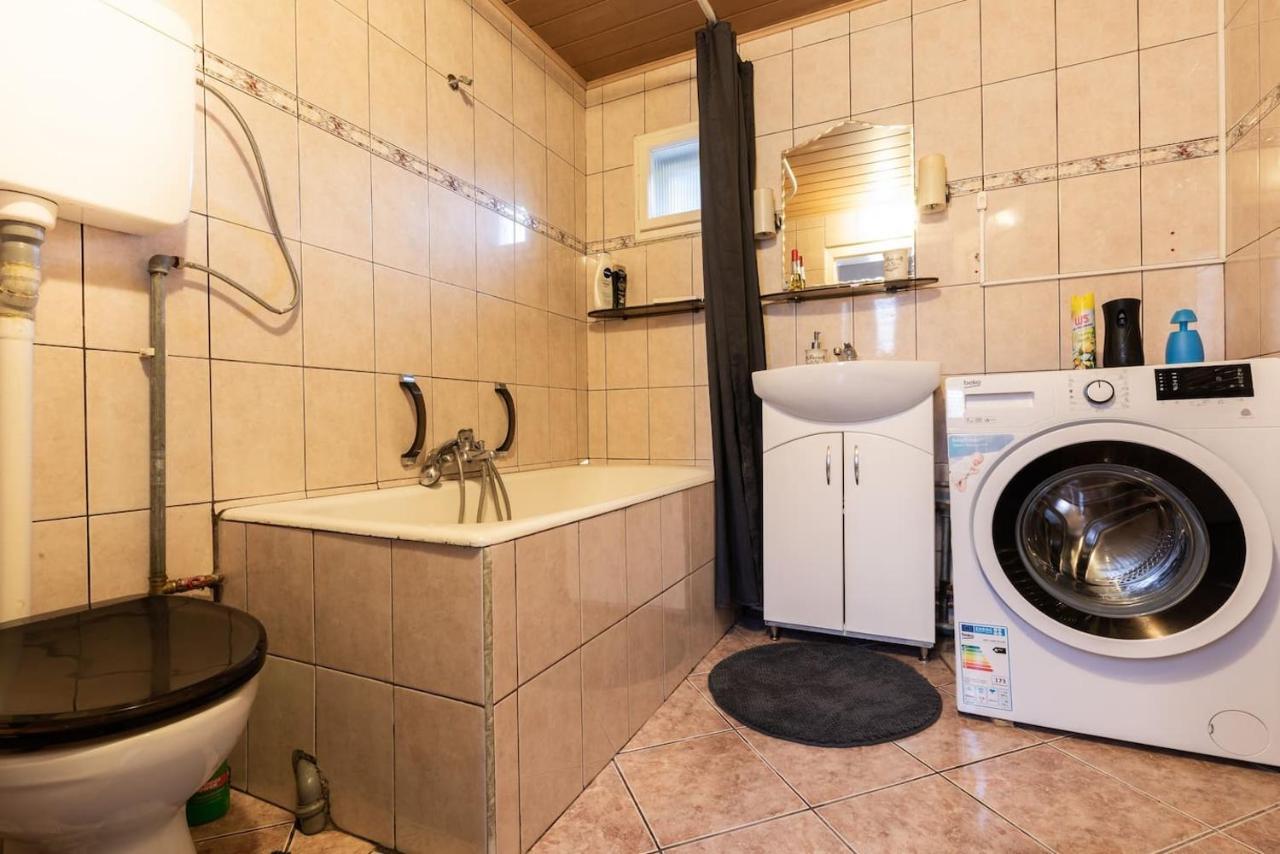 Cozy, Quiet & Family Friendly In Arad Διαμέρισμα Εξωτερικό φωτογραφία